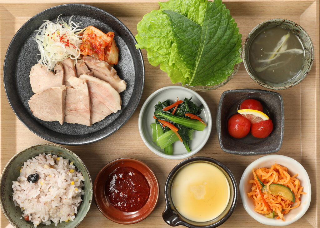 岡山ピーチポークのポッサム定食