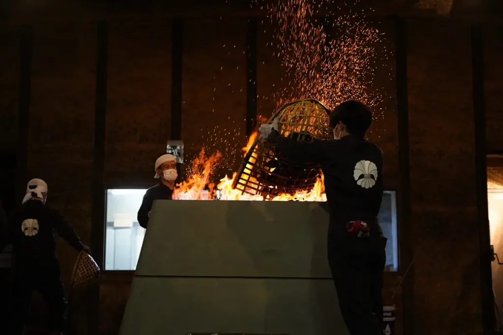 『田部家のたたら吹き』の様子