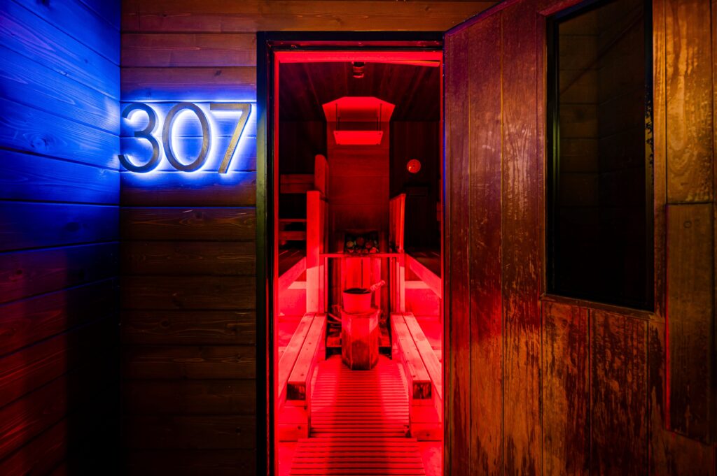 307サウナ小屋（男性）