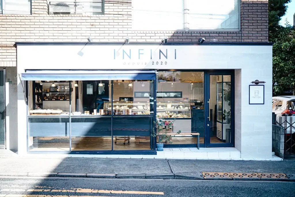 東京・九品仏の「INFINI」。フランス語で「無限」という店名は、幾重もの縁と感謝から名付けられたという。