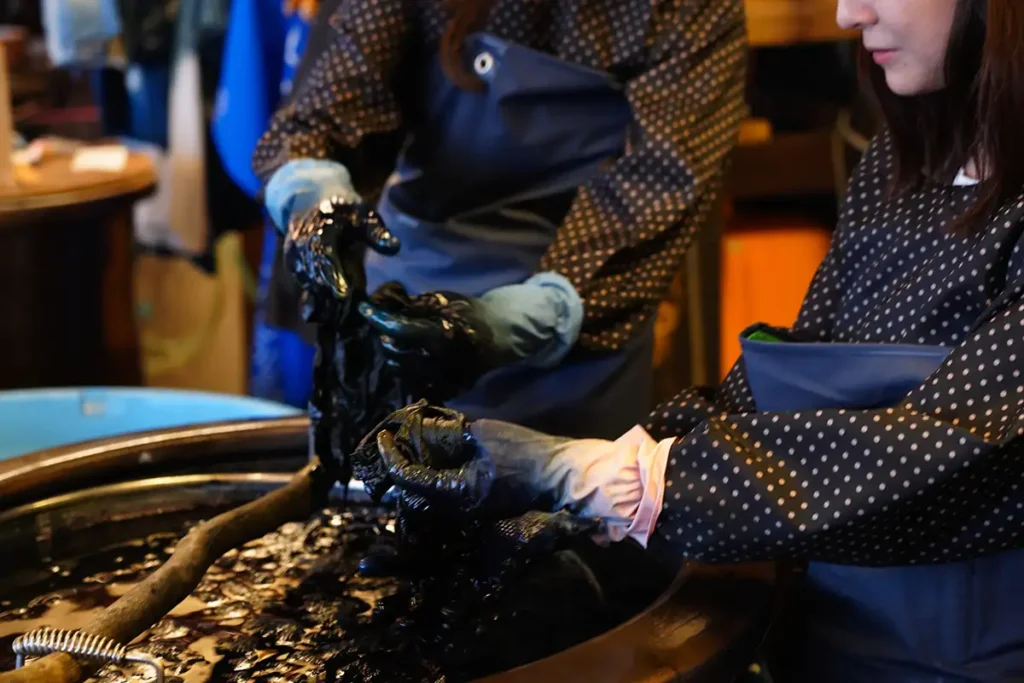 阿波藍染め体験イメージ「アオアヲ ナルト リゾート」