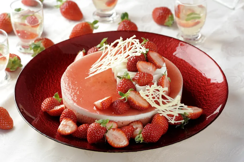 イチゴを使ったホールケーキ