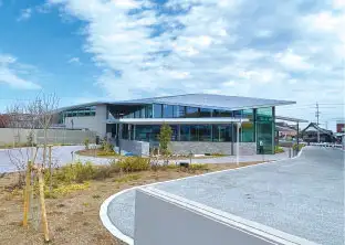 同日オープンの新しい南国市立図書館