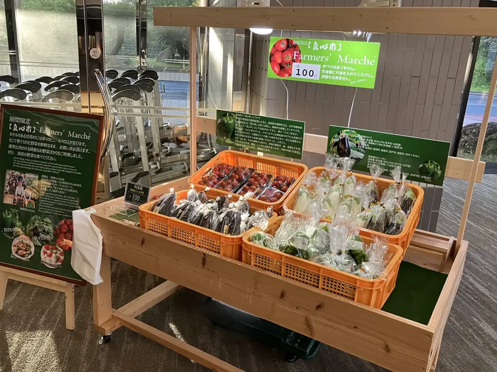 良心市」販売風景