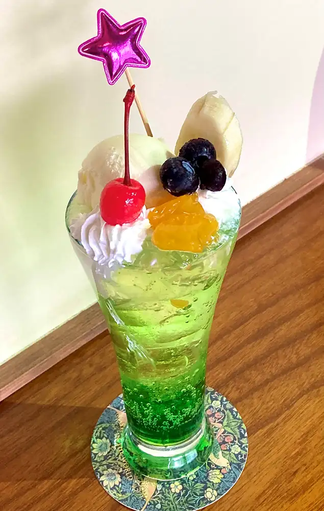 フルーツクリームソーダ
