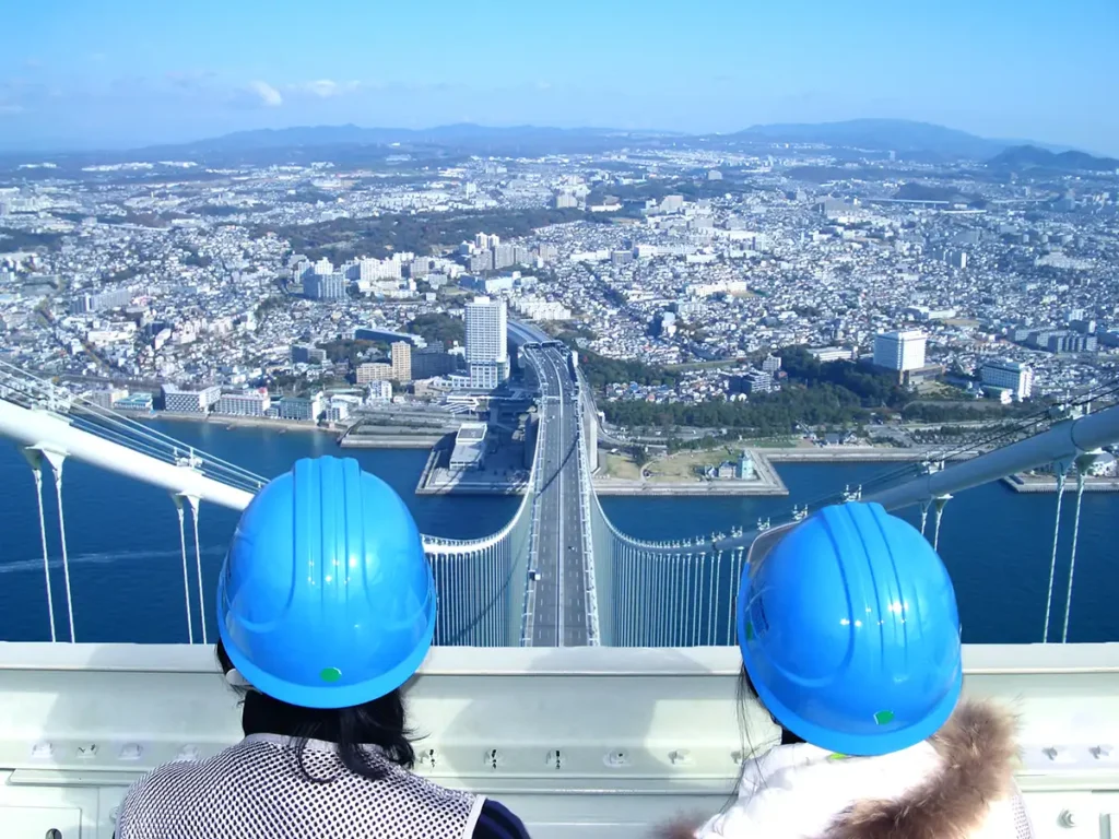 明石海峡大橋塔頂体験ブリッジワールド